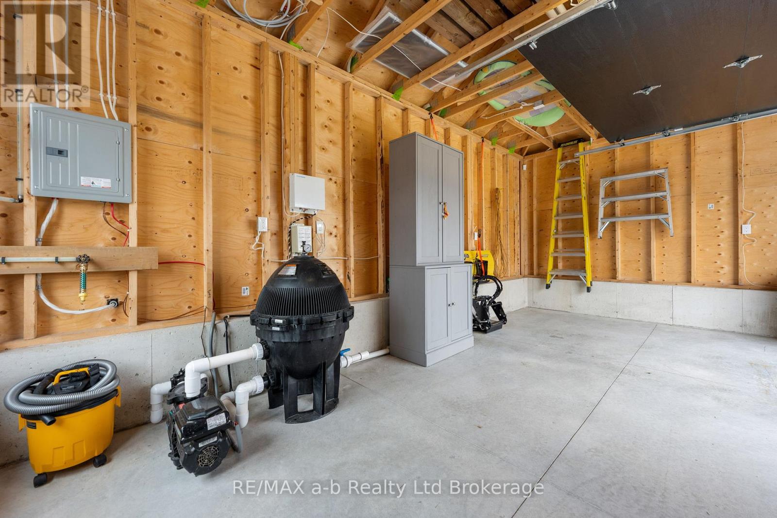 1005 Windham Centre Road, Norfolk, Ontario  N0E 2A0 - Photo 33 - X12506284