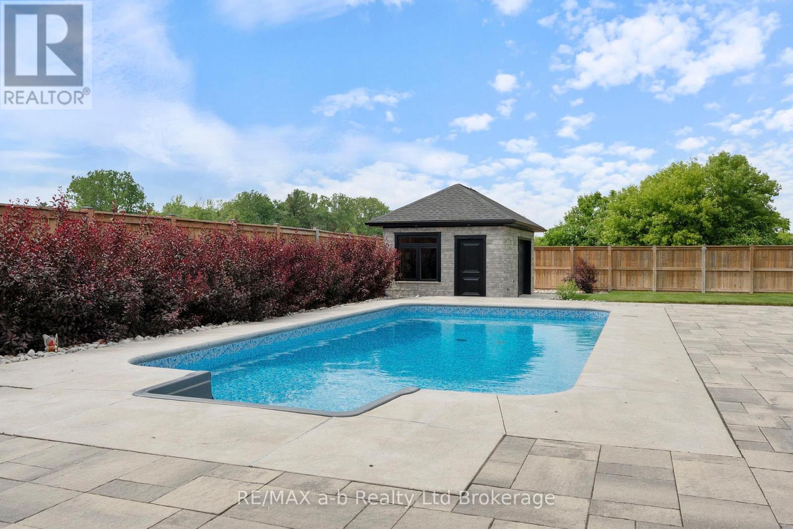 1005 Windham Centre Road, Norfolk, Ontario  N0E 2A0 - Photo 4 - X12506284