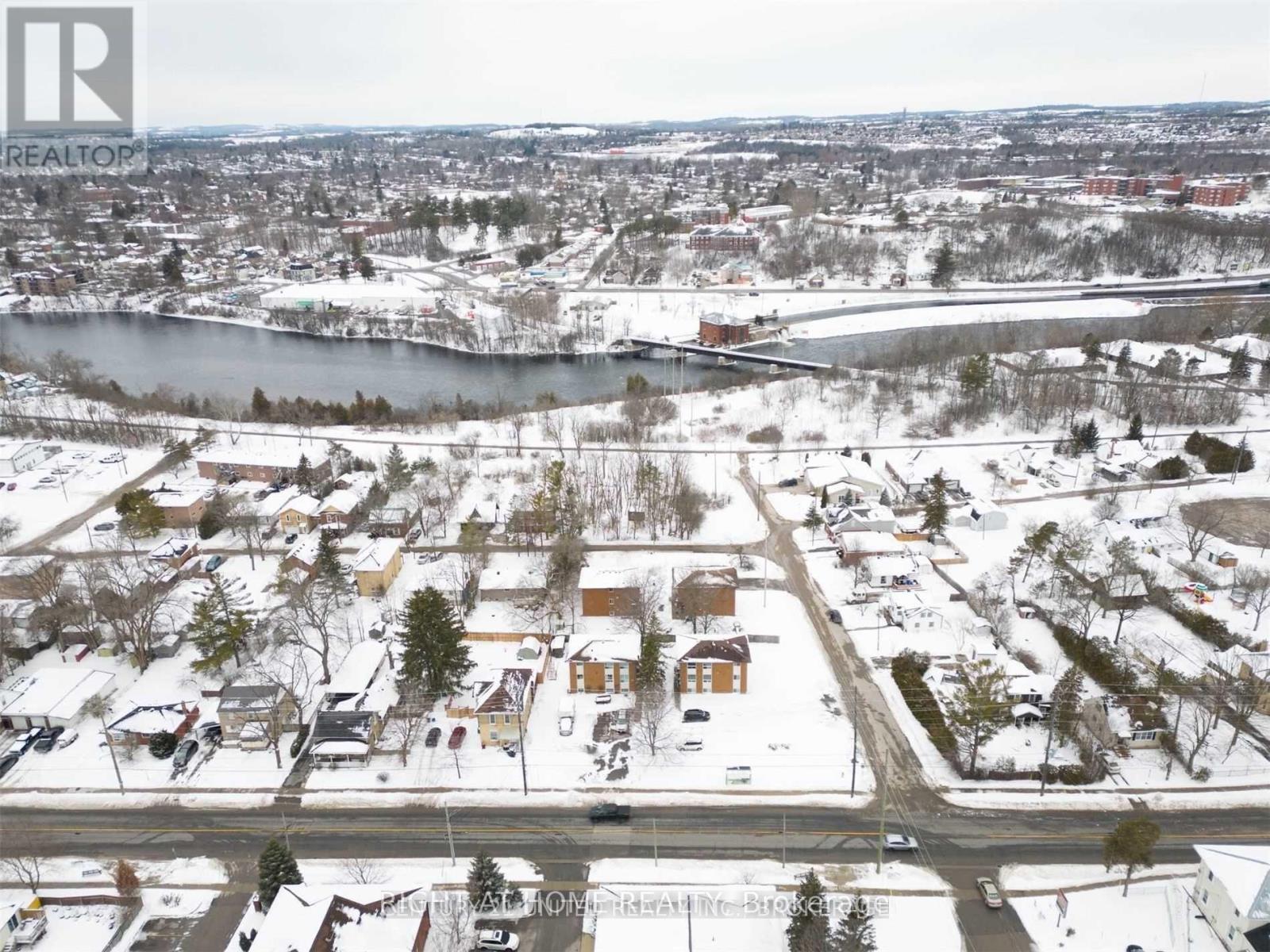 8 Moir Street W, Peterborough, Ontario  K9H 7N4 - Photo 18 - X12506152