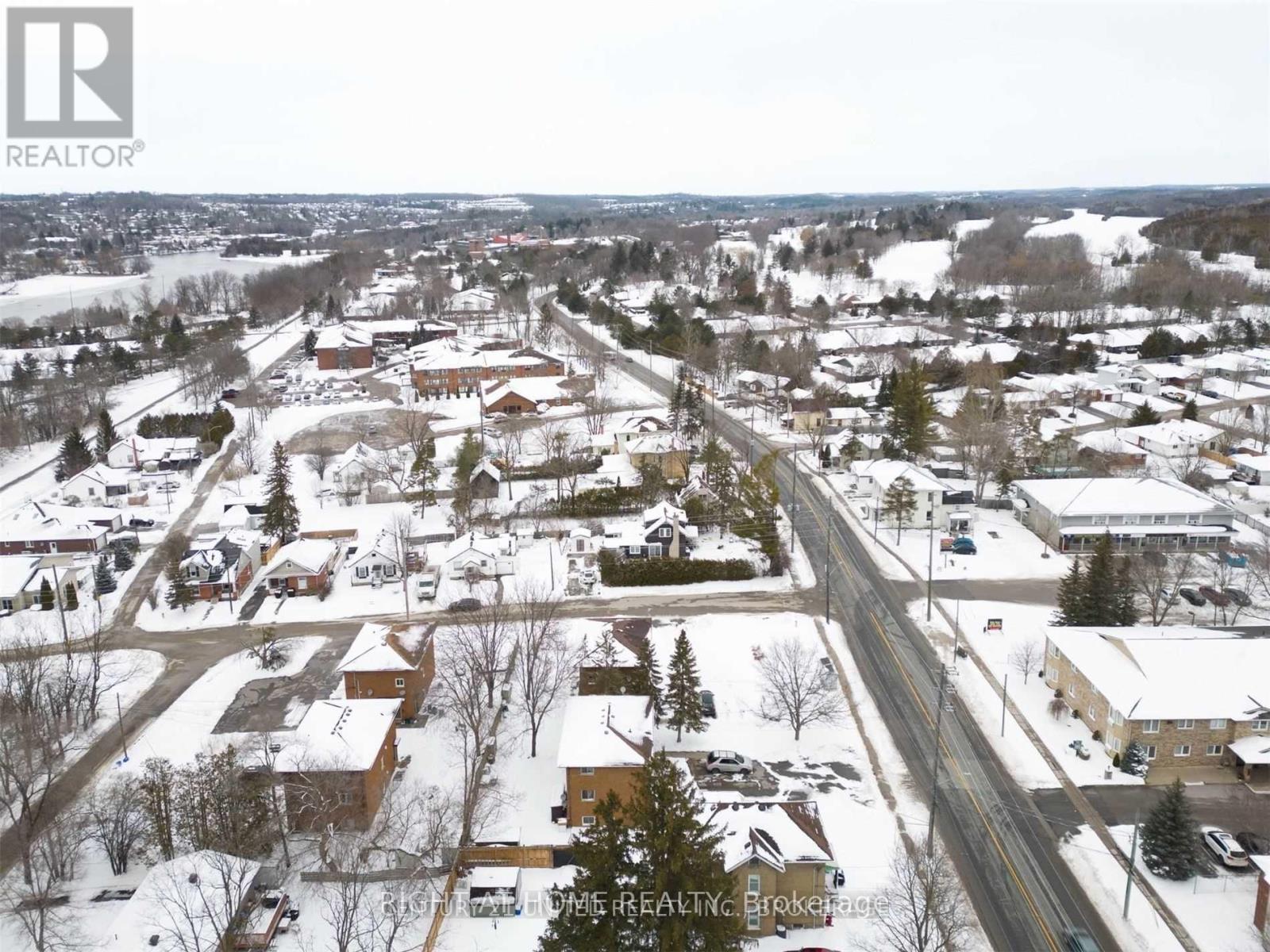 8 Moir Street W, Peterborough, Ontario  K9H 7N4 - Photo 20 - X12506152