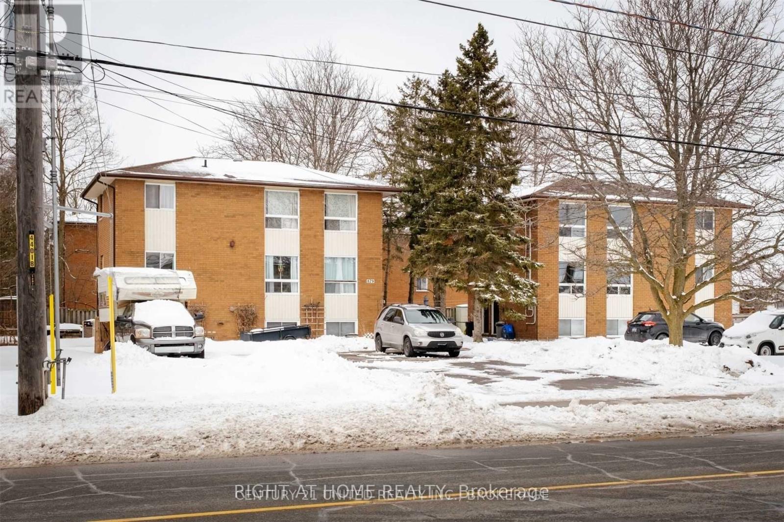 8 Moir Street W, Peterborough, Ontario  K9H 7N4 - Photo 3 - X12506152