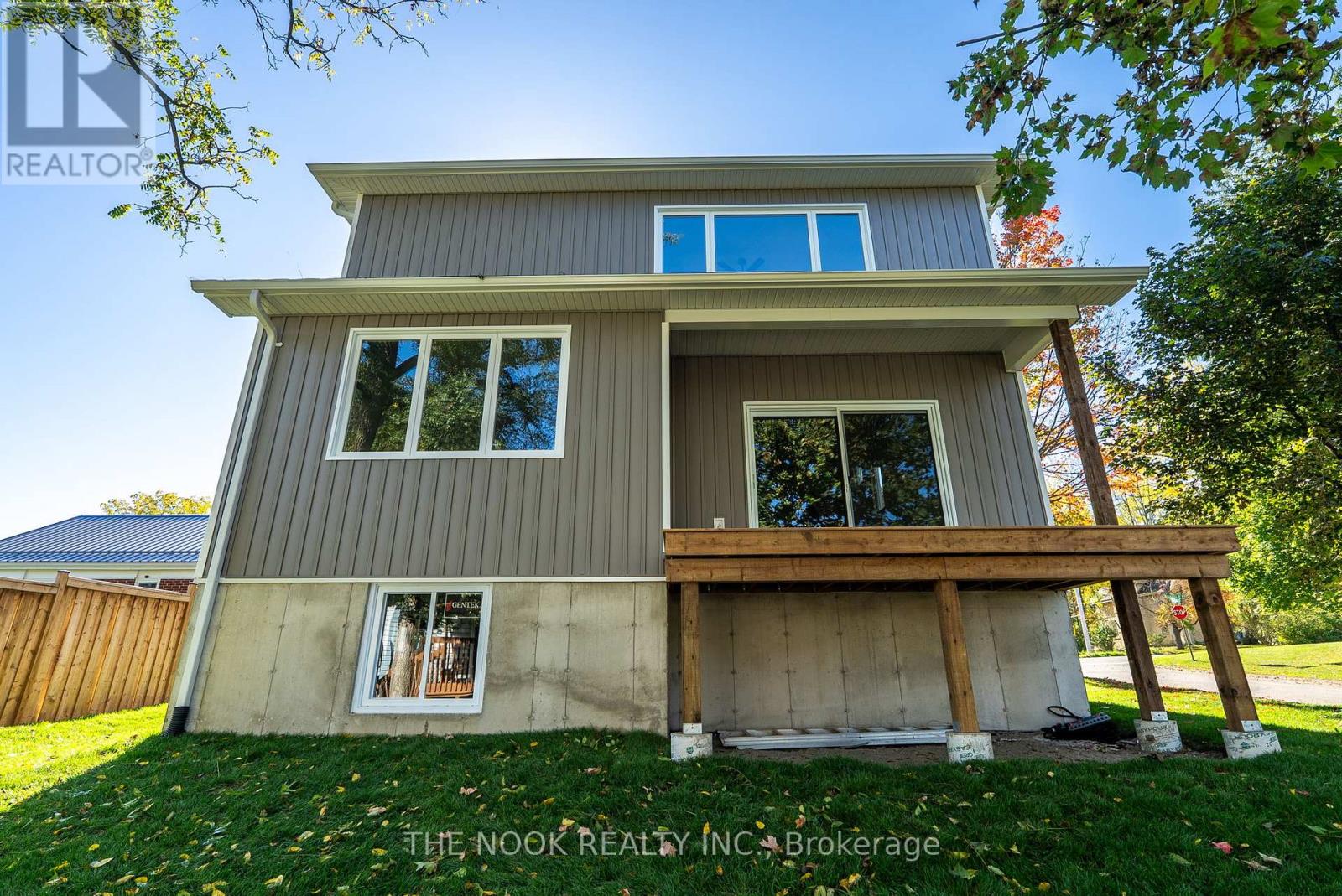 50 Russell Street E, Kawartha Lakes, Ontario K9V 2A6 - Photo 44 - X12506290