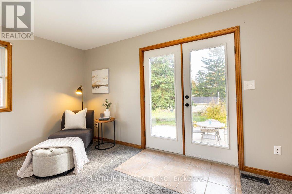 58 Victoria Drive, Strathroy-Caradoc, Ontario  N0L 1T0 - Photo 14 - X12506296