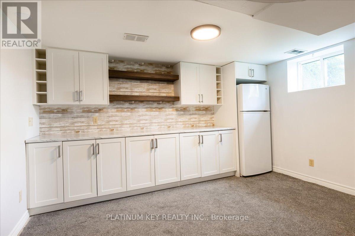 58 Victoria Drive, Strathroy-Caradoc, Ontario  N0L 1T0 - Photo 22 - X12506296