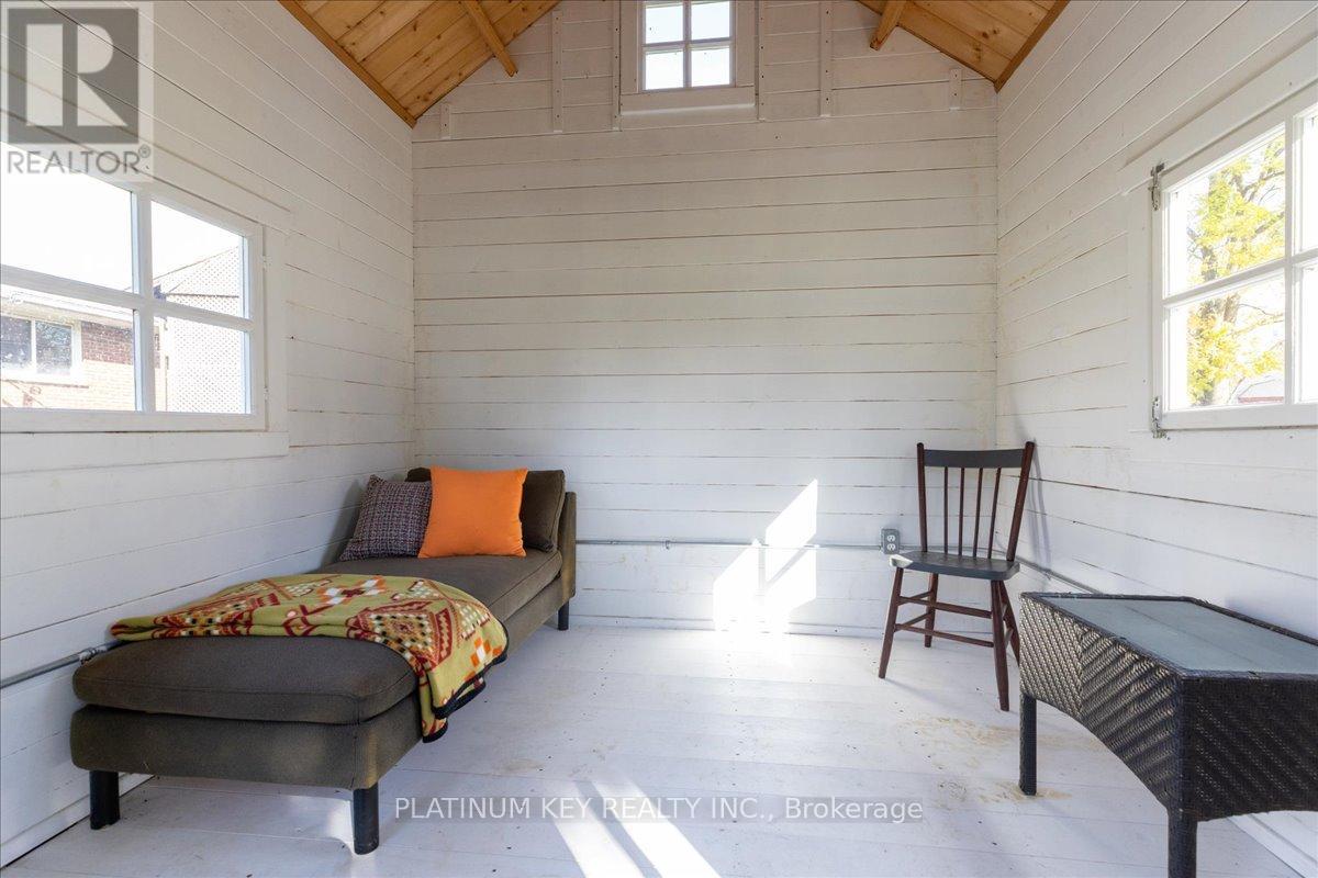 58 Victoria Drive, Strathroy-Caradoc, Ontario  N0L 1T0 - Photo 30 - X12506296