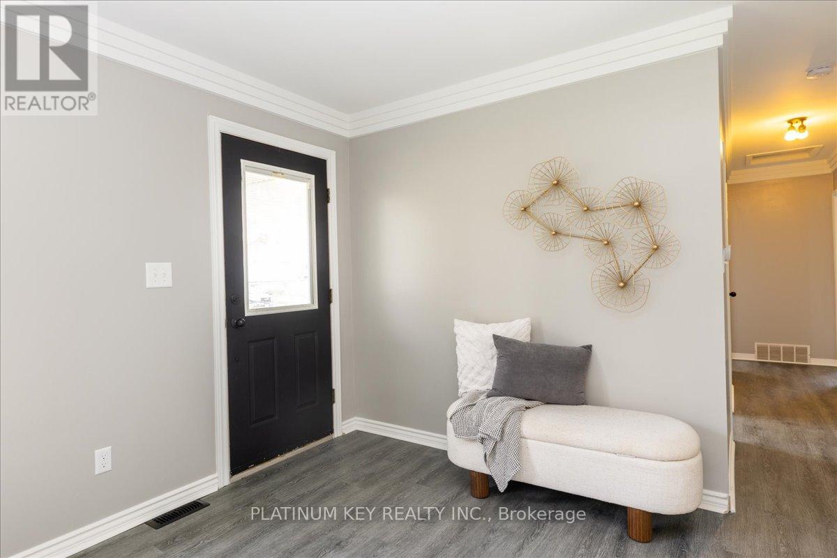 58 Victoria Drive, Strathroy-Caradoc, Ontario  N0L 1T0 - Photo 9 - X12506296