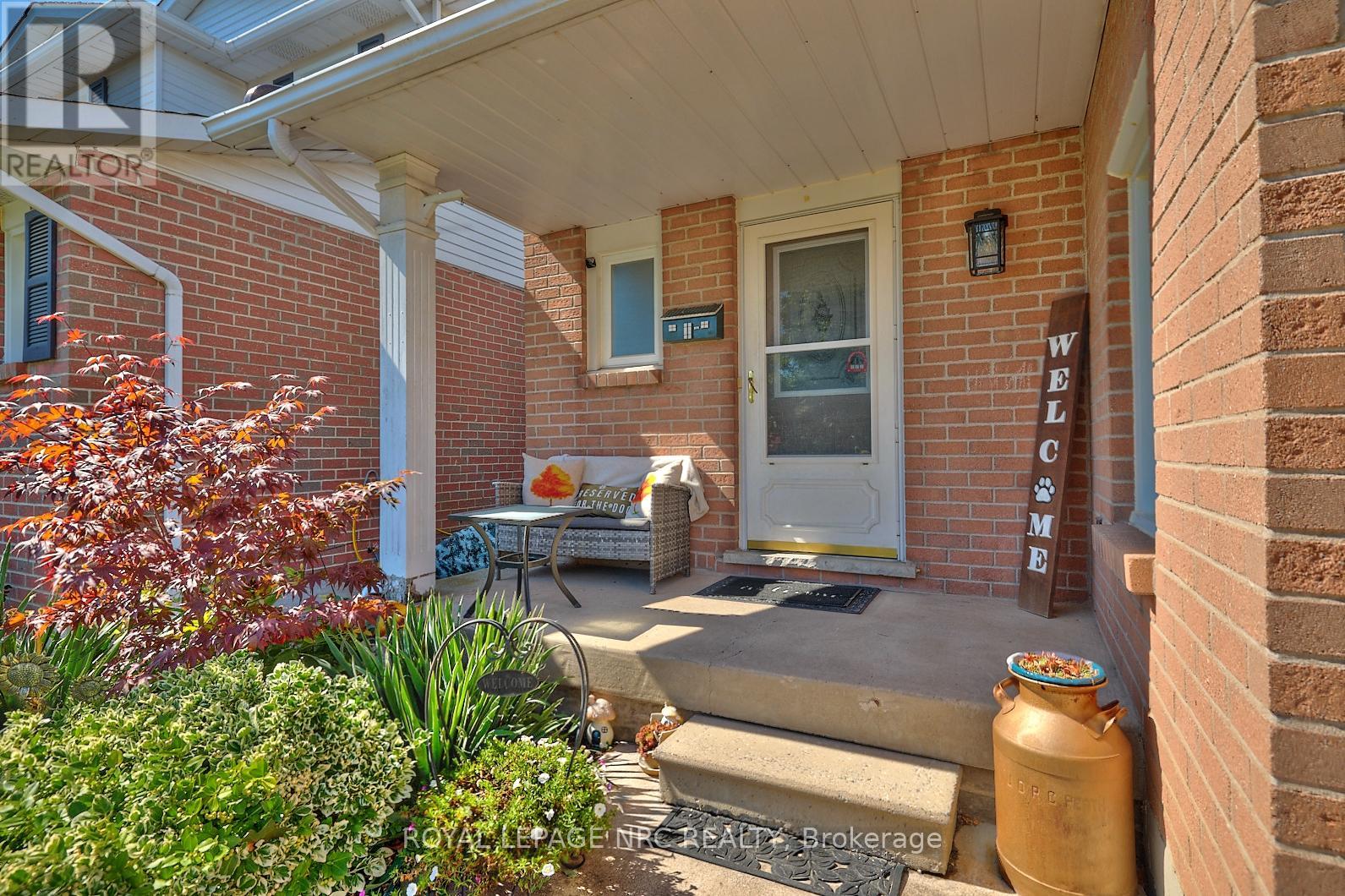 38 Culligan Crescent, Thorold, Ontario  L2V 4P1 - Photo 3 - X12506288