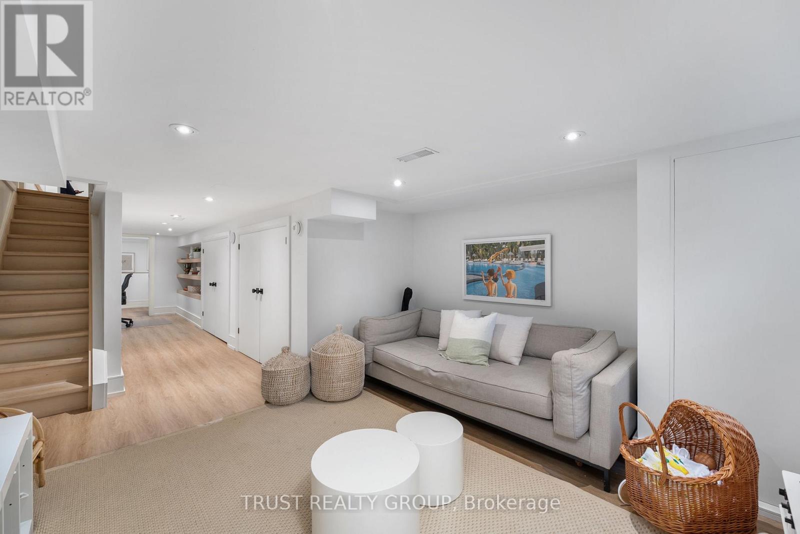 106 Pearson Avenue, Toronto, Ontario M6R 1G5 - Photo 34 - W12505848