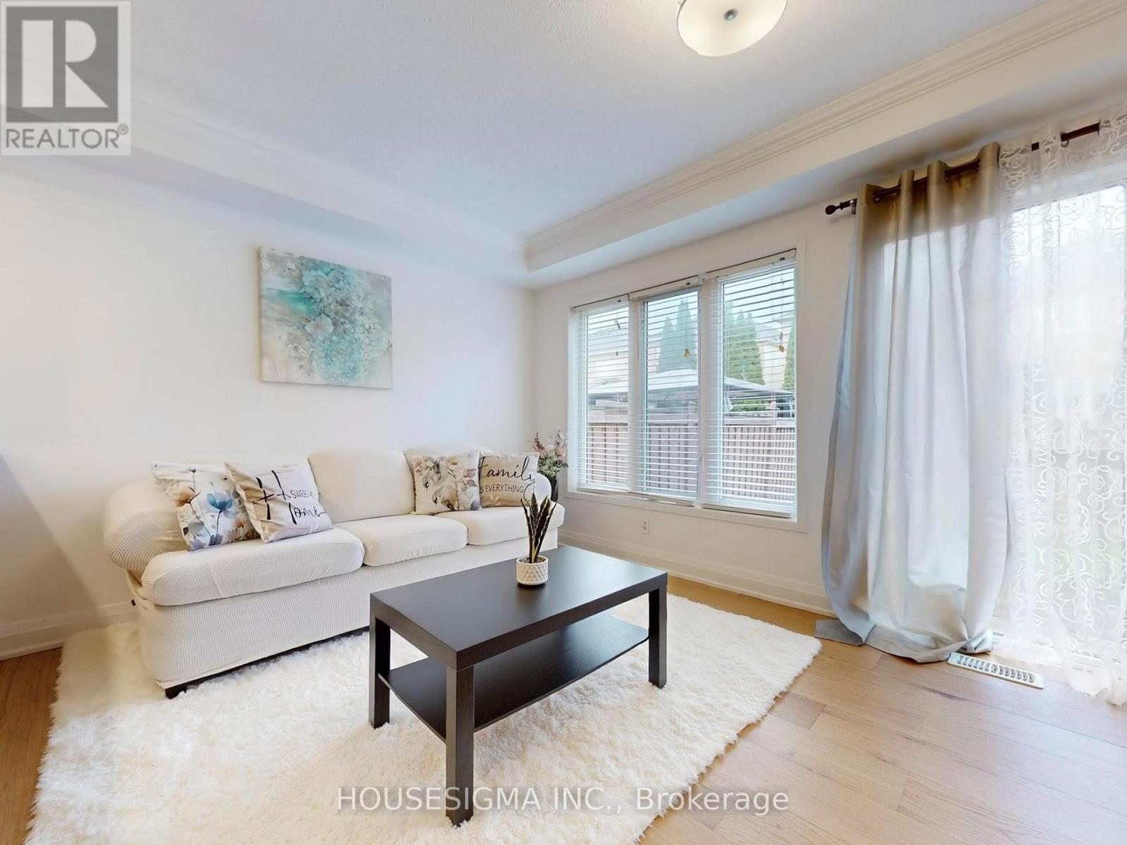 226 Canada Drive, Vaughan, Ontario  L4H 0K2 - Photo 3 - N12506270