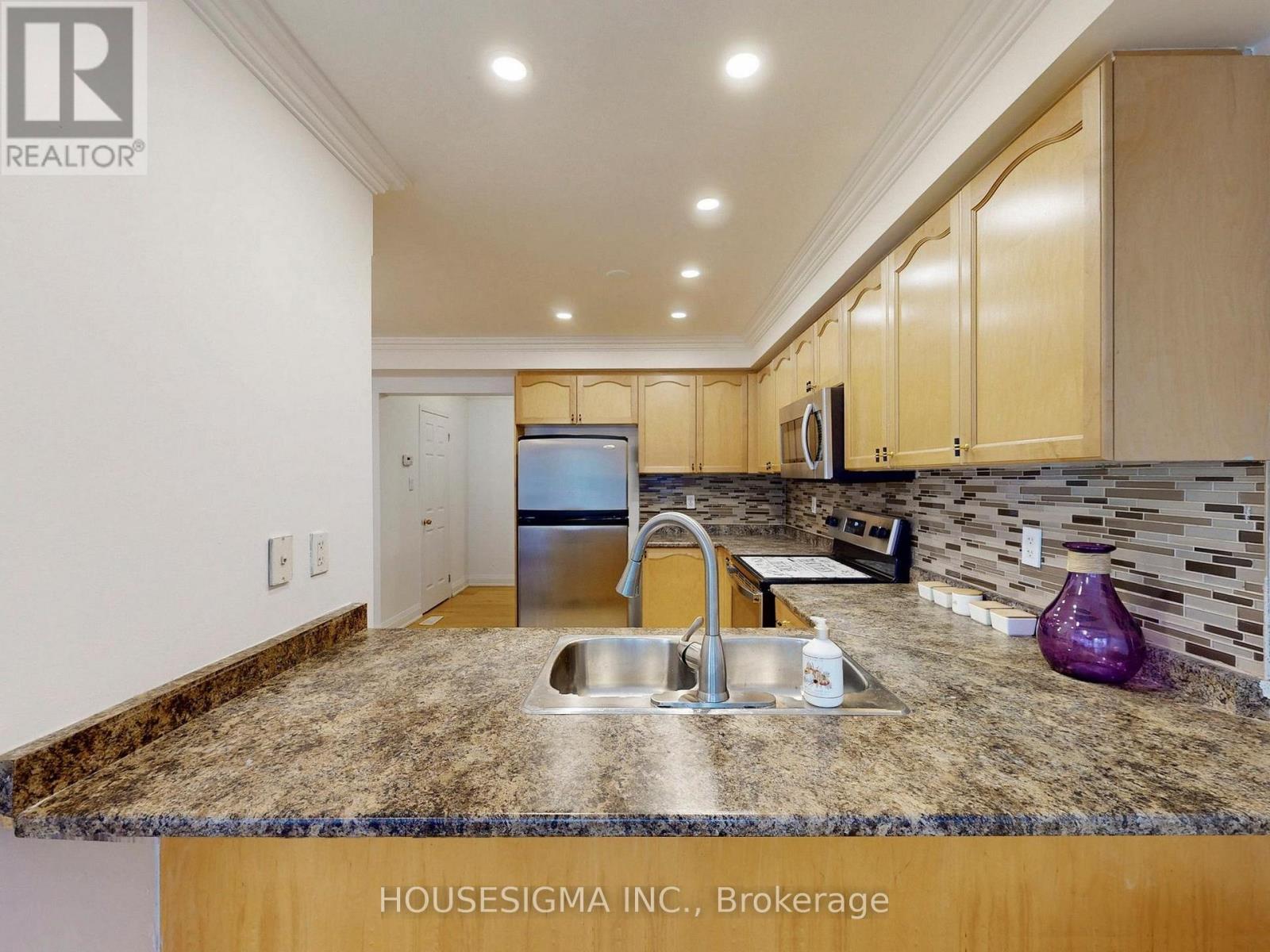 226 Canada Drive, Vaughan, Ontario  L4H 0K2 - Photo 6 - N12506270