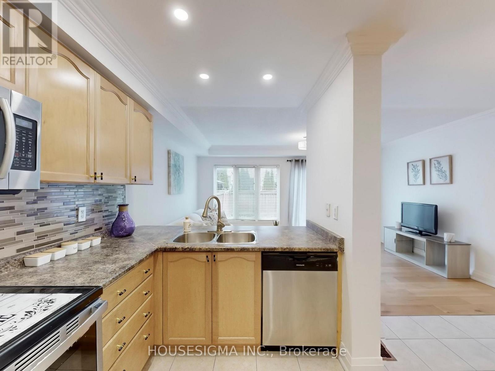 226 Canada Drive, Vaughan, Ontario  L4H 0K2 - Photo 8 - N12506270