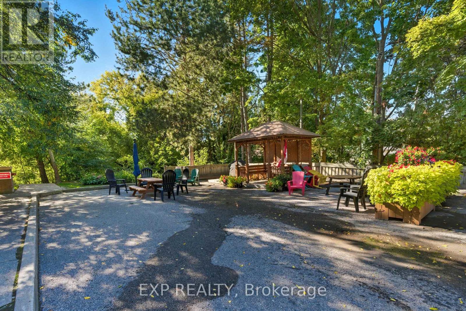 111 - 14924 Yonge Street, Aurora, Ontario L4G 6H7 - Photo 26 - N12506276