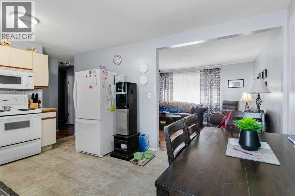 4638 50 Avenue, Bentley, Alberta  T0C 0J0 - Photo 8 - A2265263