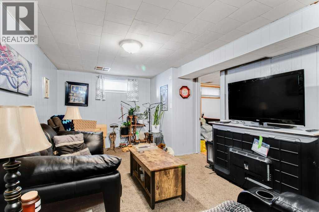 4638 50 Avenue, Bentley, Alberta  T0C 0J0 - Photo 14 - A2265263