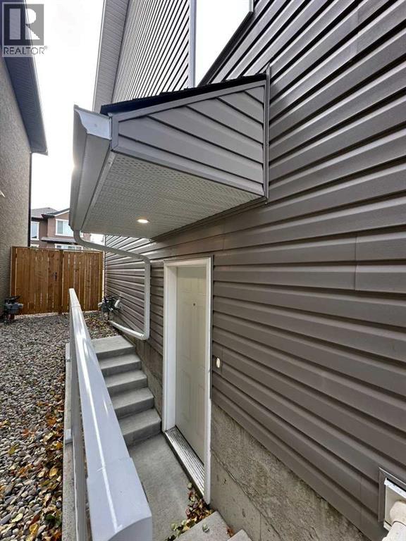 9 Cranarch Way Se, Calgary, Alberta  T3M 0S7 - Photo 37 - A2261364