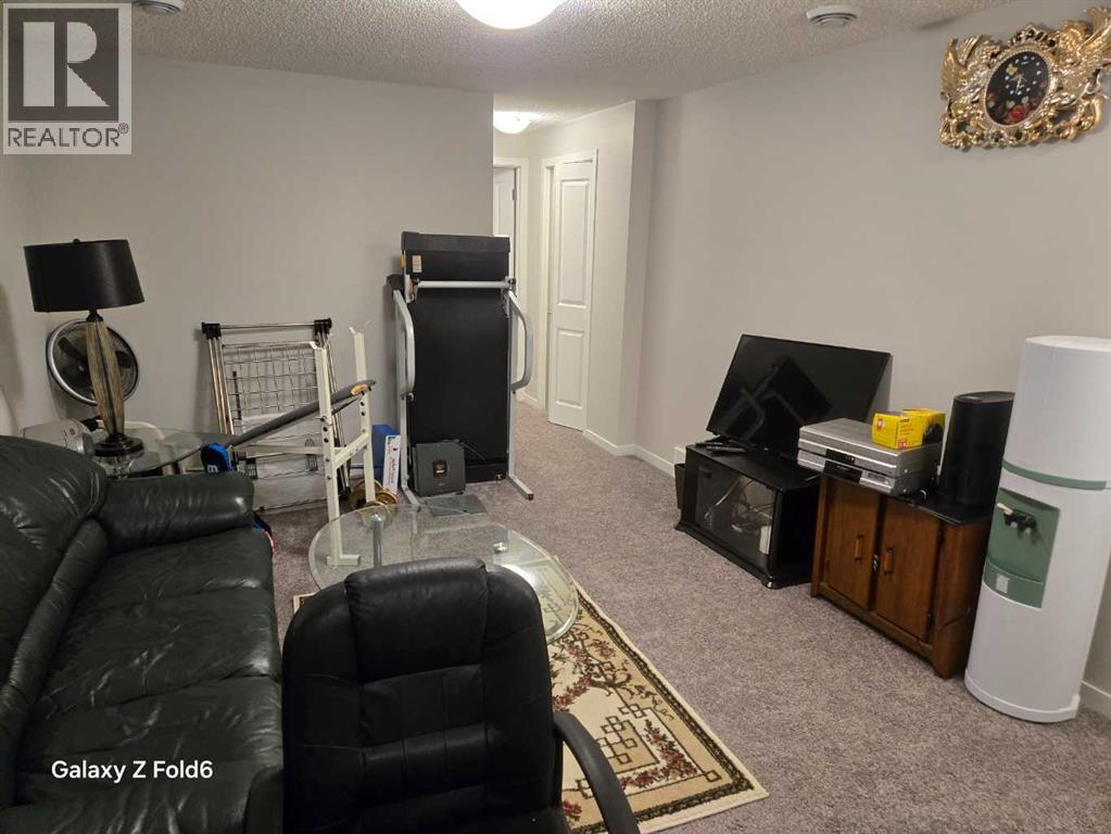 281 Creekside Boulevard Sw, Calgary, Alberta  T2X 4X9 - Photo 20 - A2267008