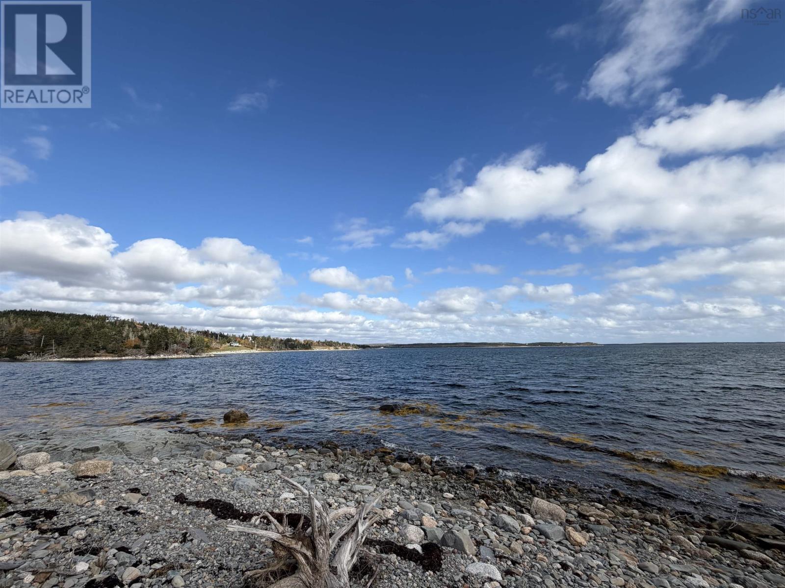 18726 Highway 7, Popes Harbour, Nova Scotia  B0J 3H0 - Photo 13 - 202526987