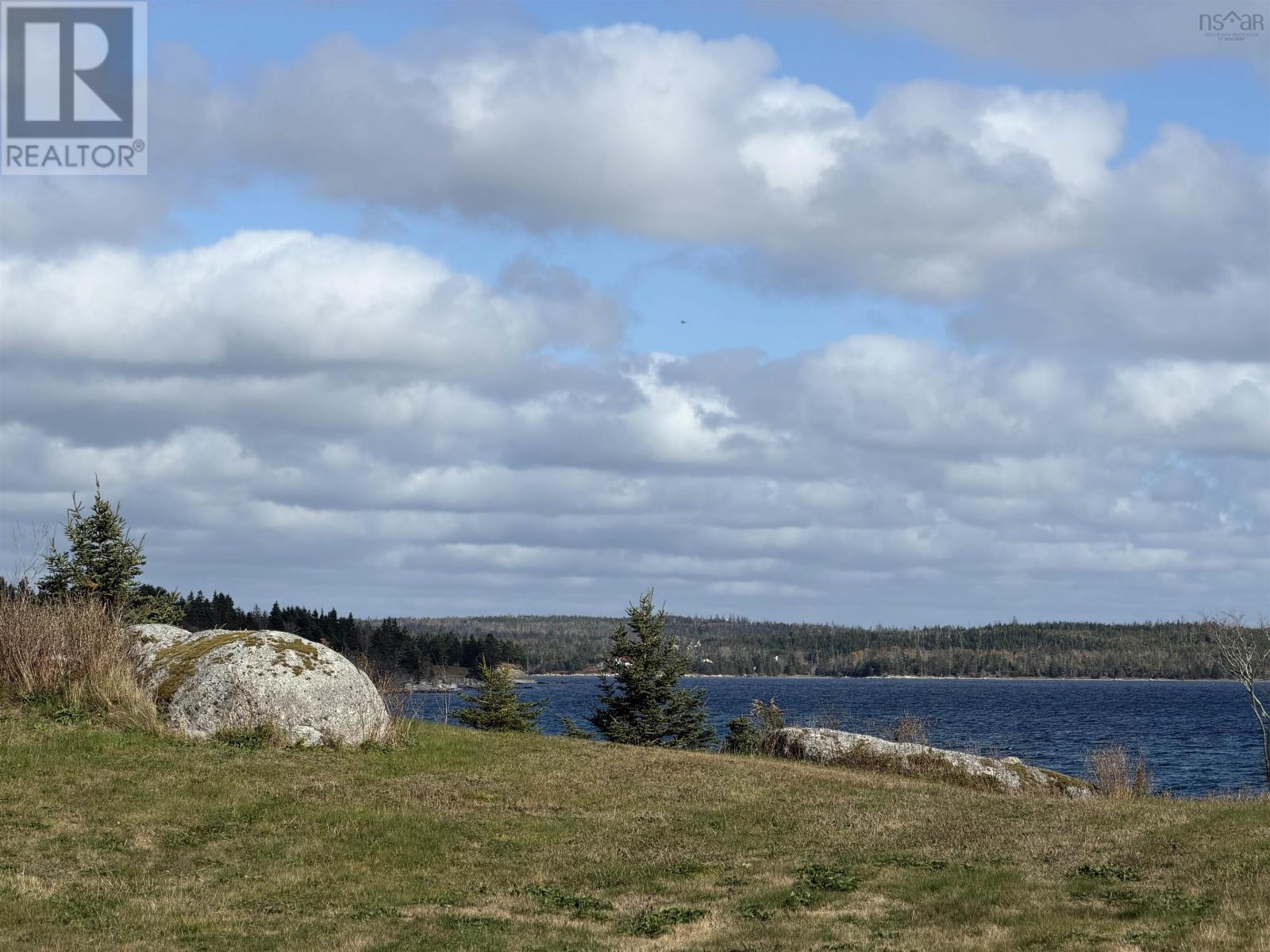 18726 Highway 7, Popes Harbour, Nova Scotia  B0J 3H0 - Photo 6 - 202526987