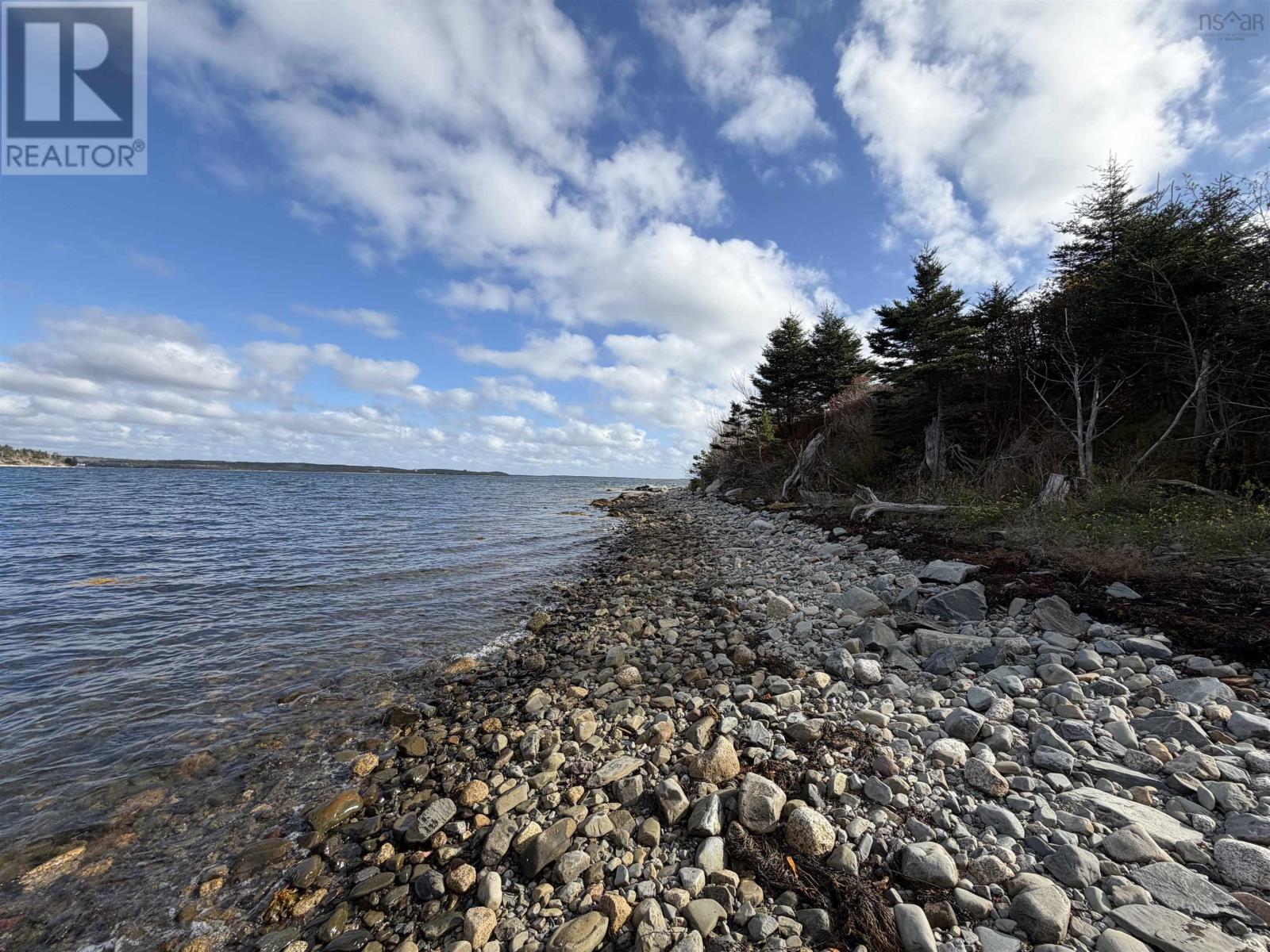 18726 Highway 7, Popes Harbour, Nova Scotia  B0J 3H0 - Photo 23 - 202526987
