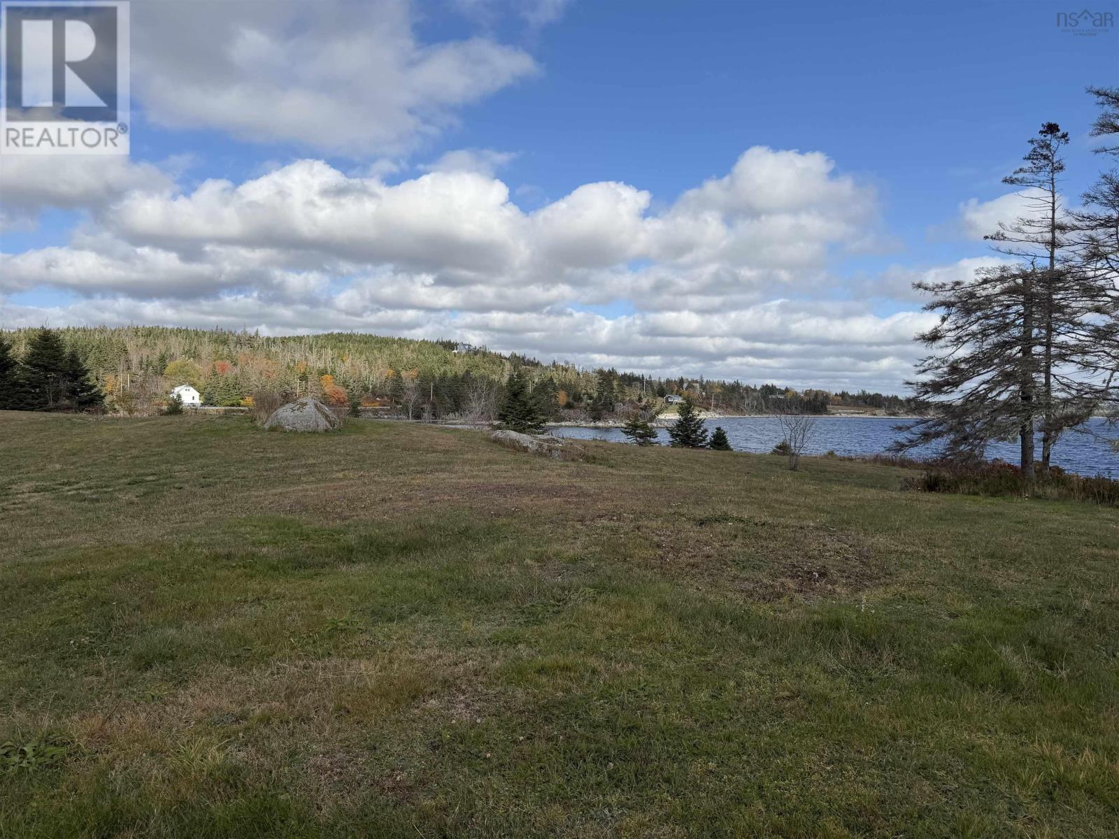 18726 Highway 7, Popes Harbour, Nova Scotia  B0J 3H0 - Photo 8 - 202526987