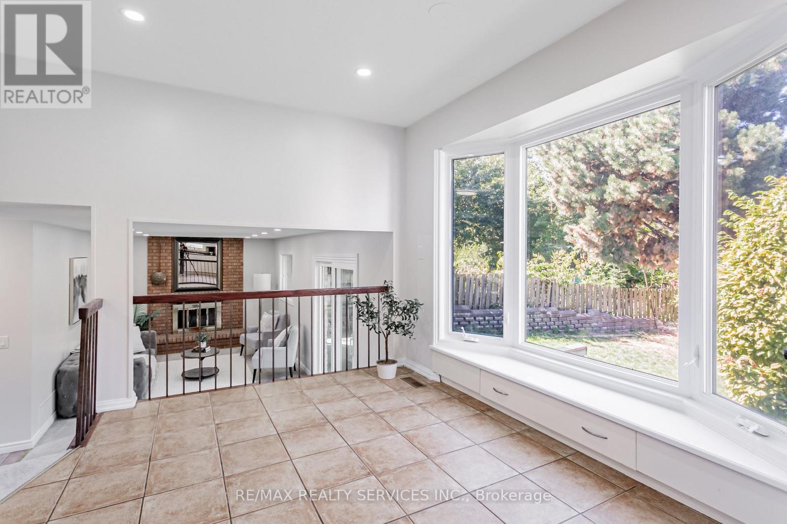 16 Marchmount Crescent, Brampton, Ontario  L6S 2S9 - Photo 17 - W12506242