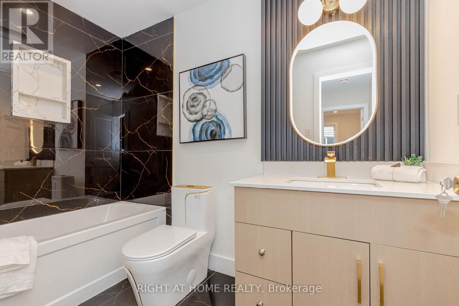 6 Bryant Court, Brampton, Ontario  L6X 2T1 - Photo 30 - W12506244