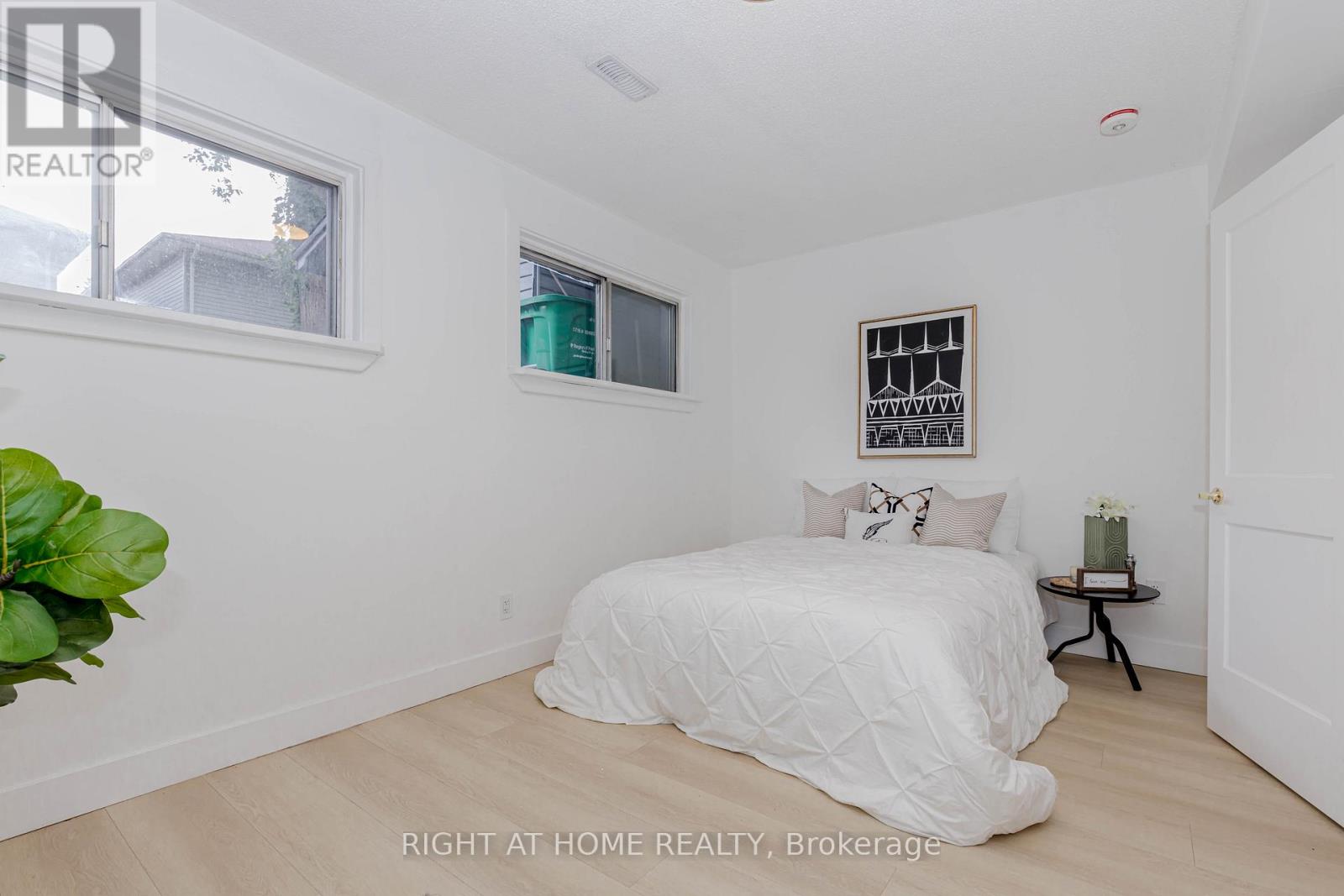 6 Bryant Court, Brampton, Ontario  L6X 2T1 - Photo 35 - W12506244