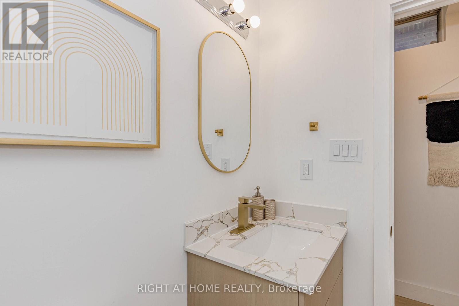 6 Bryant Court, Brampton, Ontario  L6X 2T1 - Photo 45 - W12506244