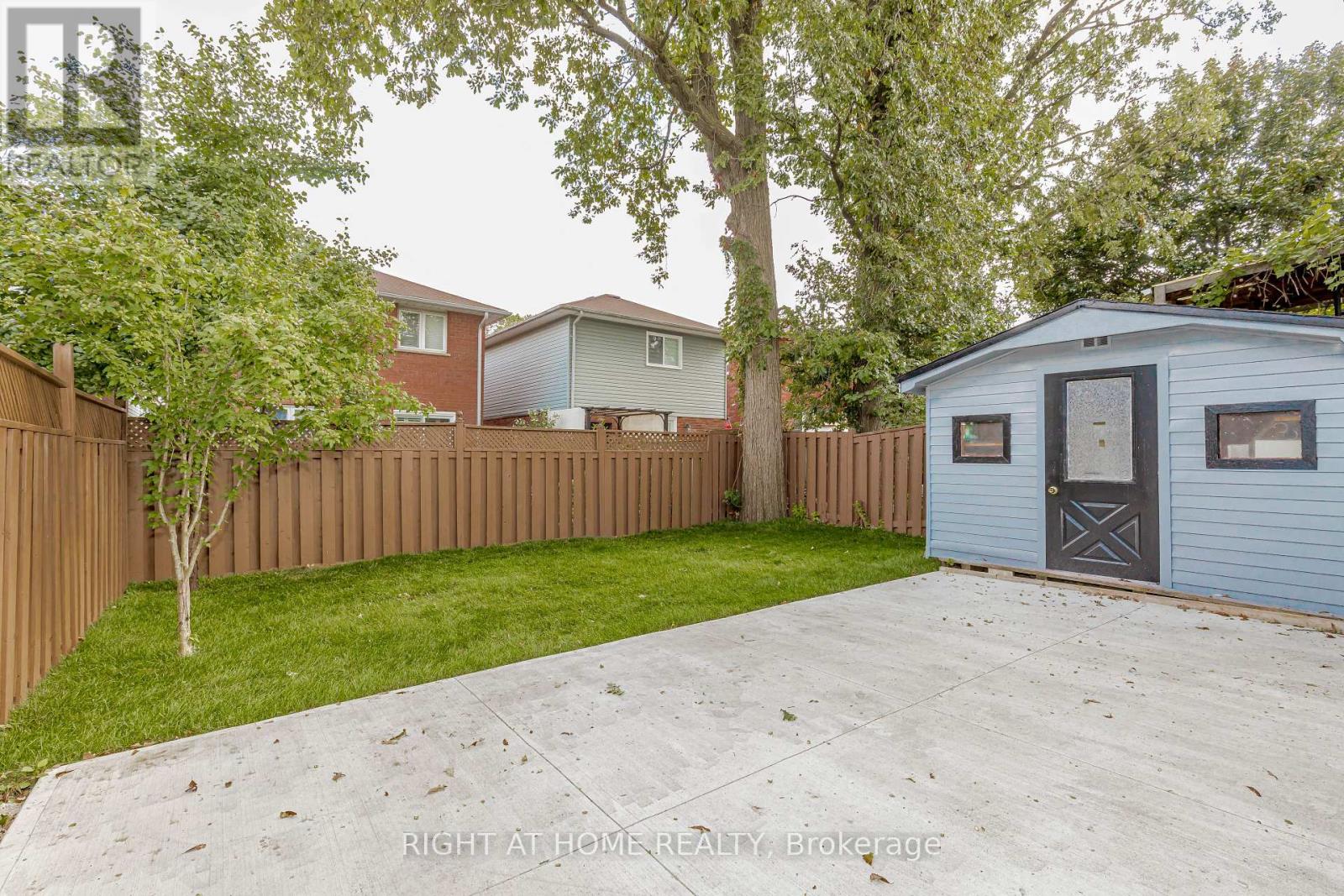 6 Bryant Court, Brampton, Ontario  L6X 2T1 - Photo 48 - W12506244