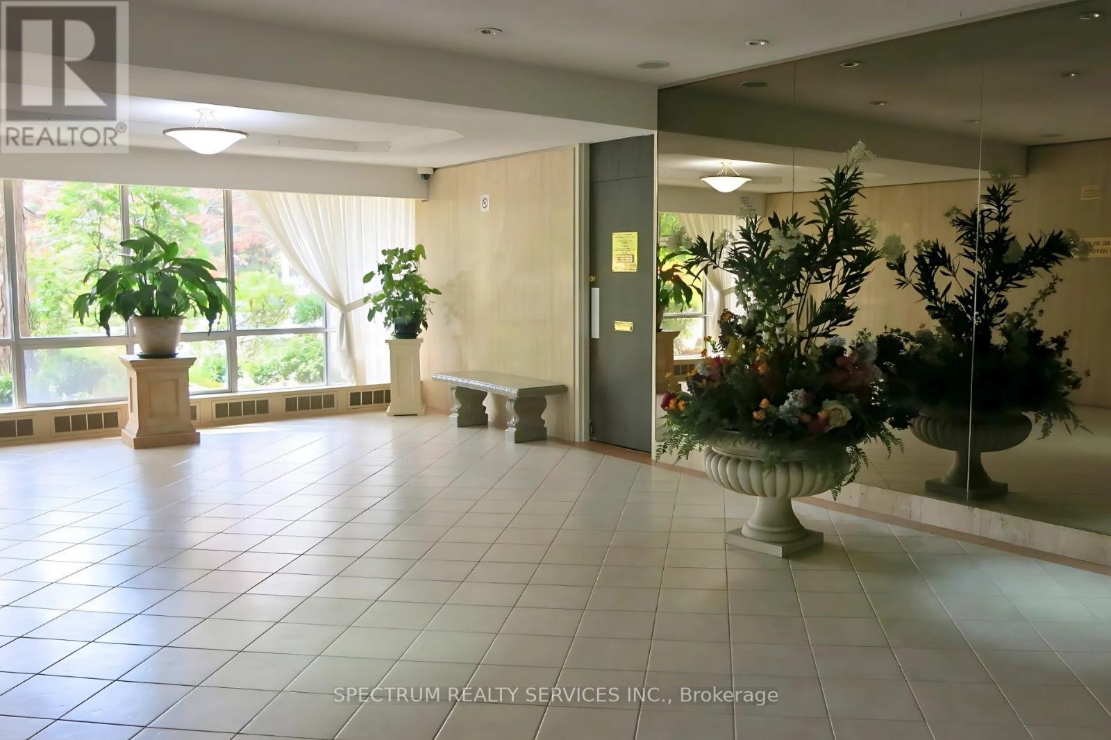 1107 - 455 Sentinel Road, Toronto, Ontario  M3J 1V5 - Photo 3 - W12506256