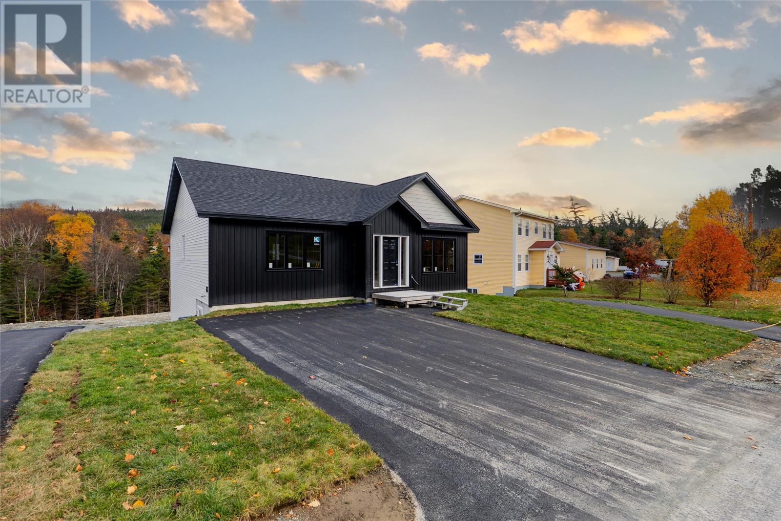 24 Whelans Crescent, Paradise, Newfoundland & Labrador  A1L 3S6 - Photo 2 - 1285502