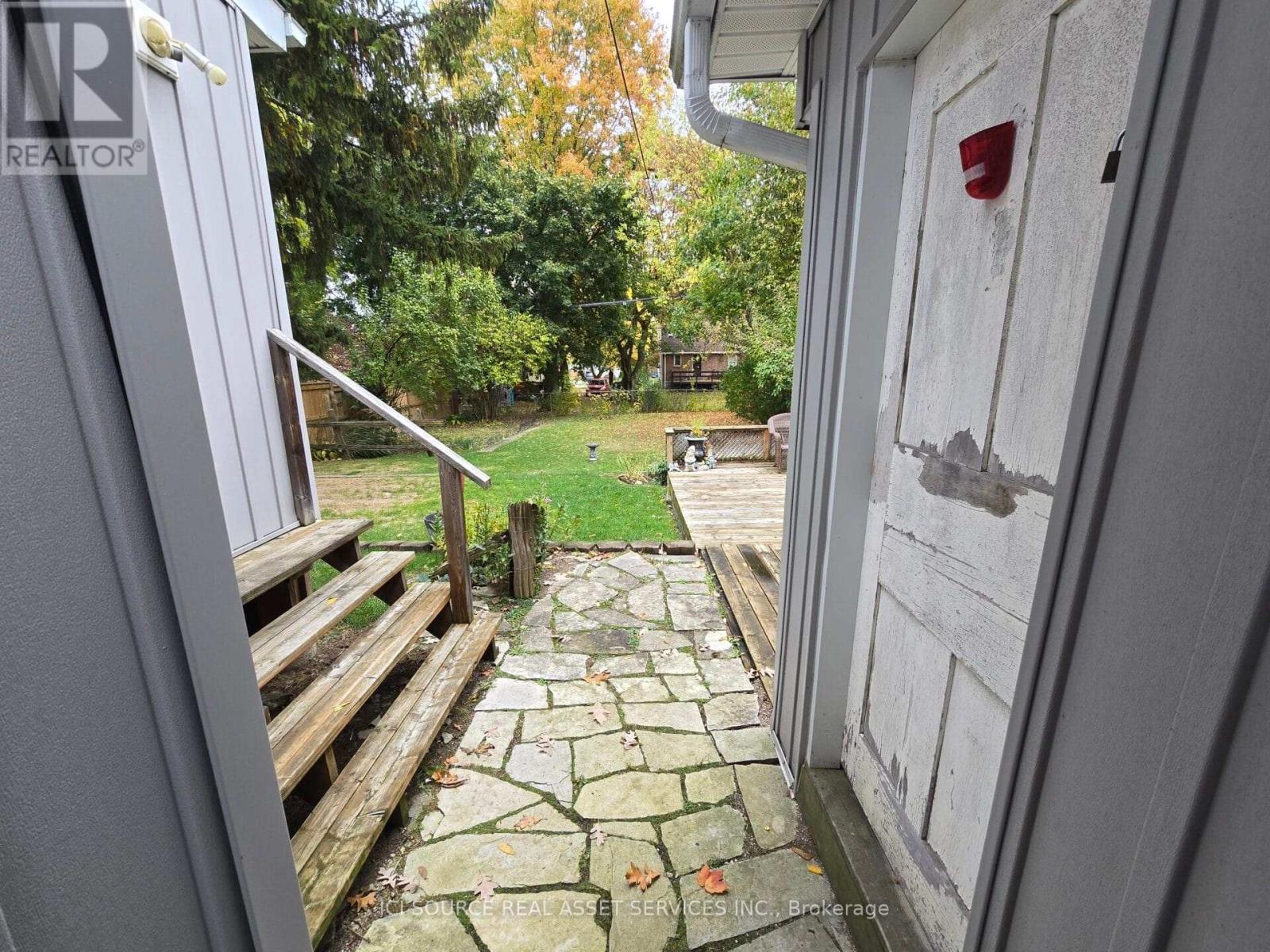 52 Boullee Street, London East, Ontario  N5Y 1T6 - Photo 2 - X12506246