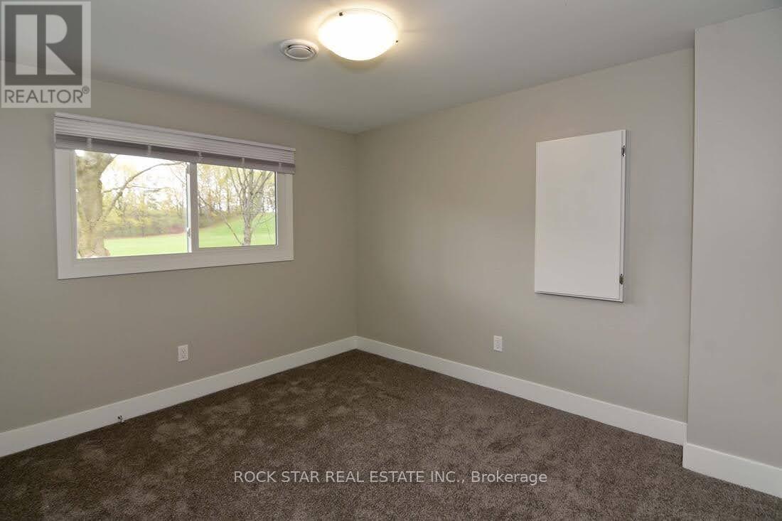 407 Castlegrove Place, London North, Ontario  N6G 1L1 - Photo 14 - X12506278