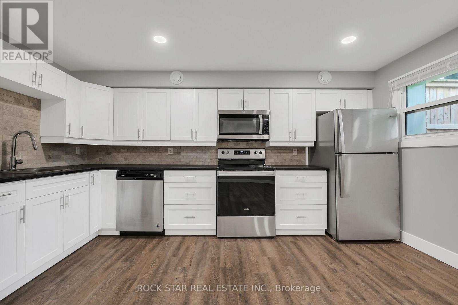 407 Castlegrove Place, London North, Ontario  N6G 1L1 - Photo 20 - X12506278