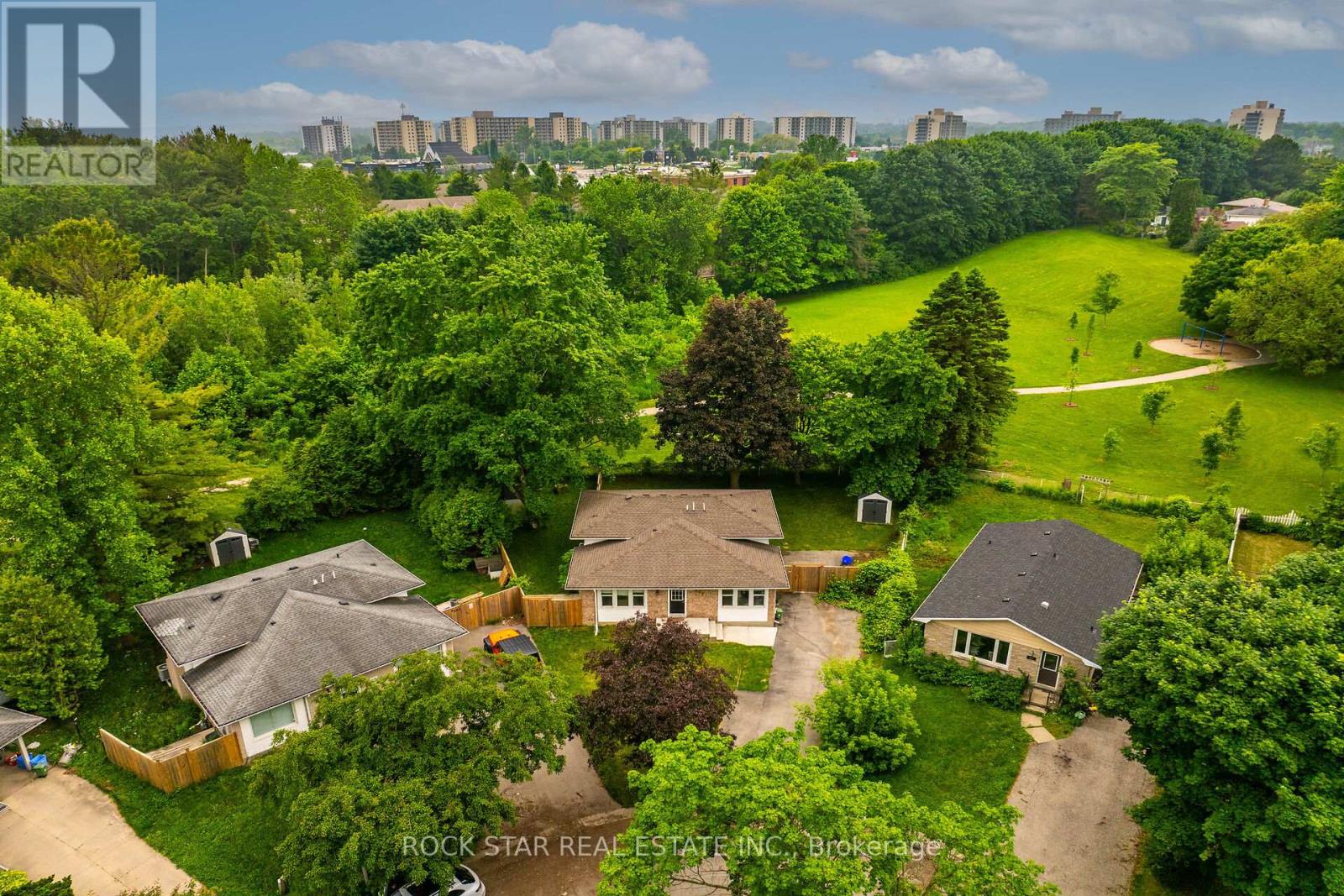 407 Castlegrove Place, London North, Ontario  N6G 1L1 - Photo 33 - X12506278