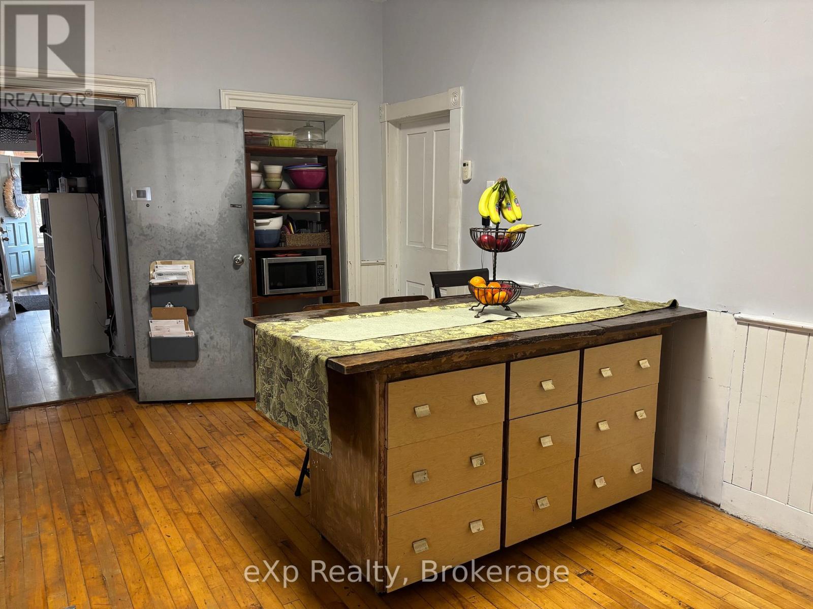 16 Peter Street S, South Bruce, Ontario  N0G 2J0 - Photo 24 - X12506334