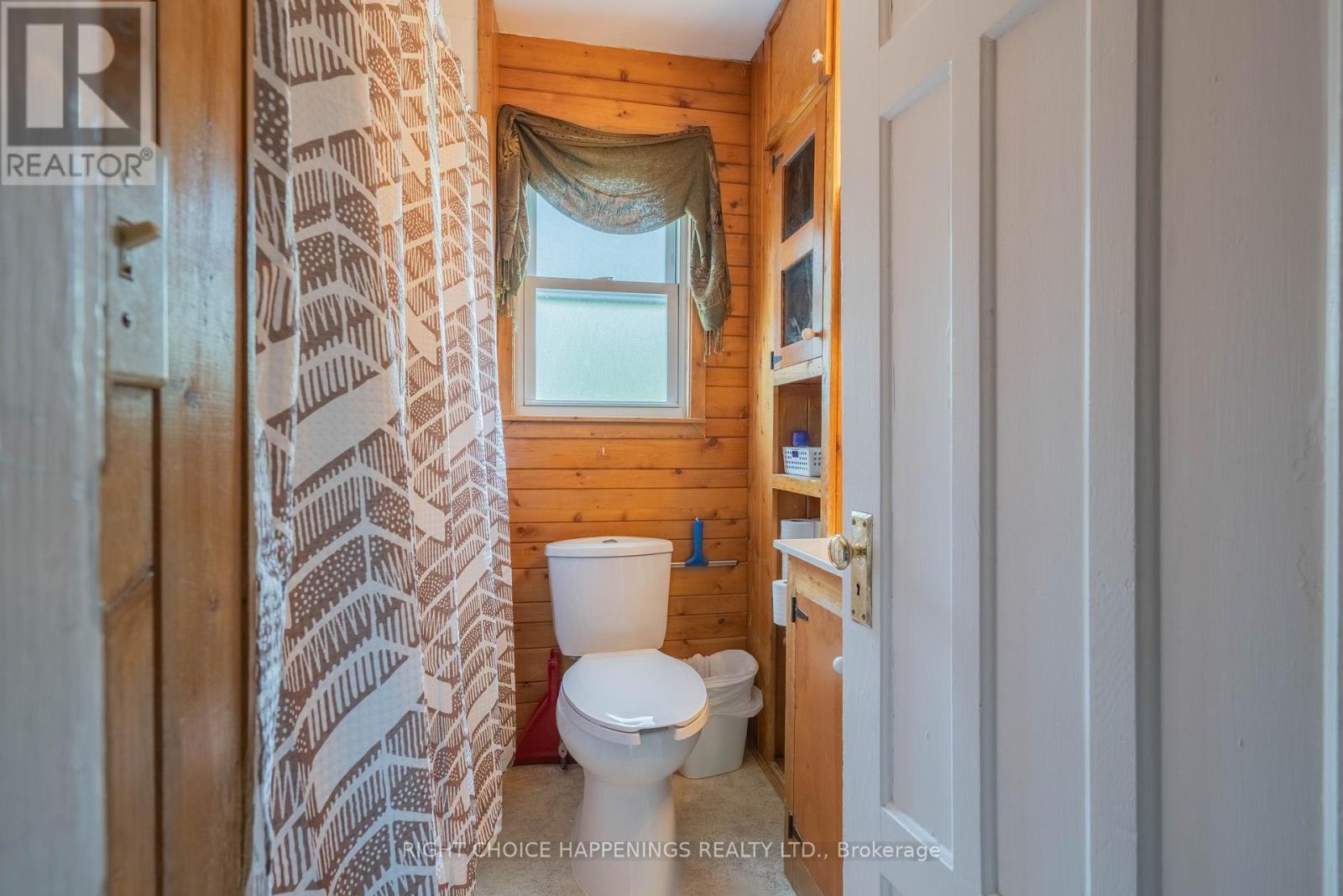 28 Margery Road, Welland, Ontario  L3B 2P6 - Photo 11 - X12506316