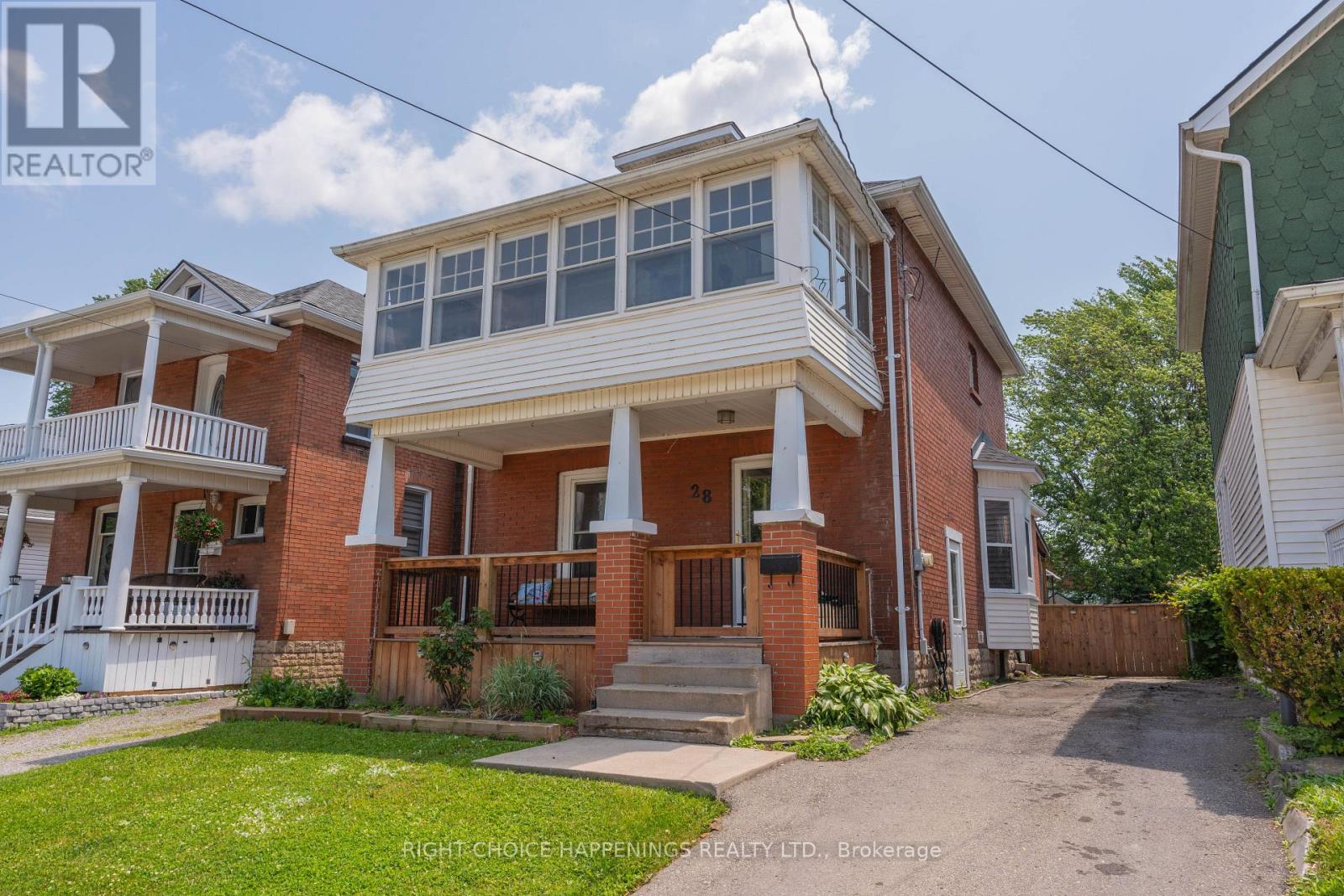 28 Margery Road, Welland, Ontario  L3B 2P6 - Photo 3 - X12506316