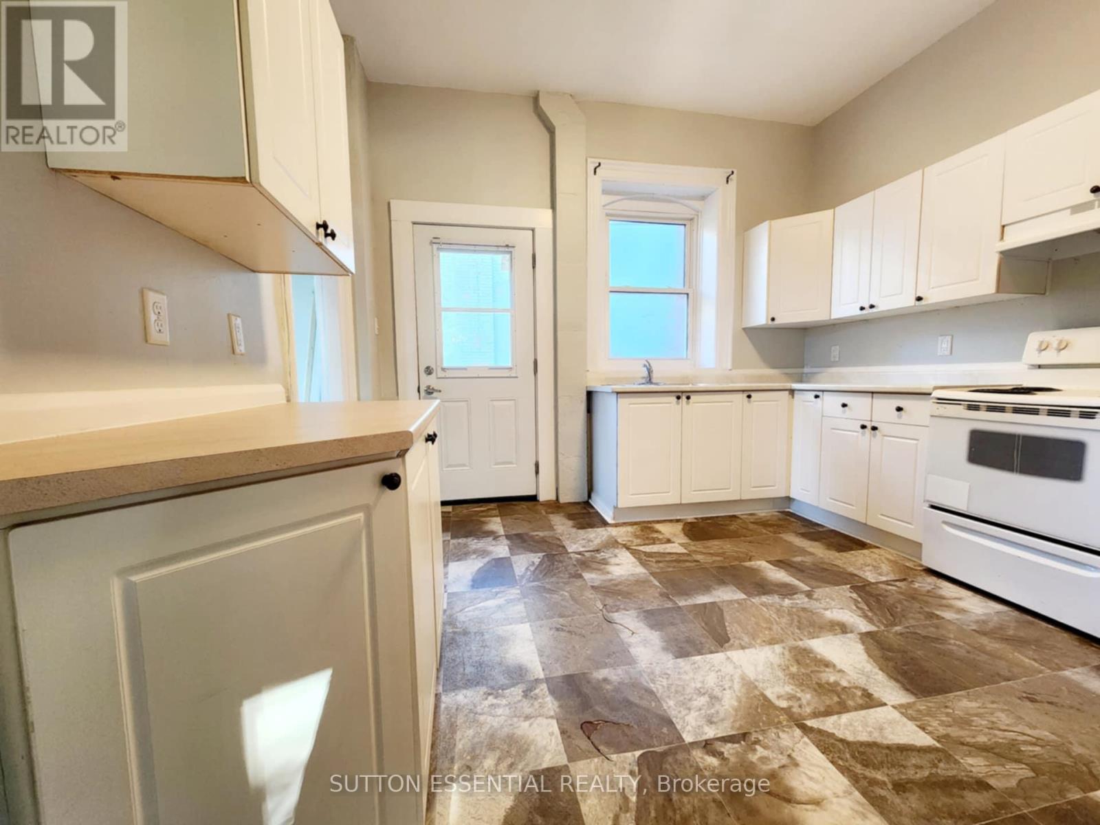 109-111 Orchard Street, Brockville, Ontario  K6V 2J9 - Photo 13 - X12506306