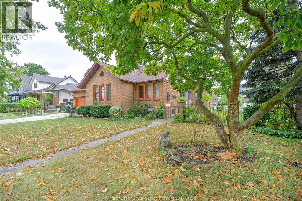 2267 Louis Avenue, Windsor, Ontario N8X 4C2 - Photo 4 - 25027906