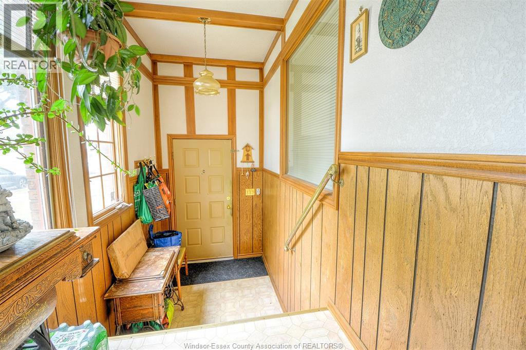 2267 Louis Avenue, Windsor, Ontario N8X 4C2 - Photo 8 - 25027906