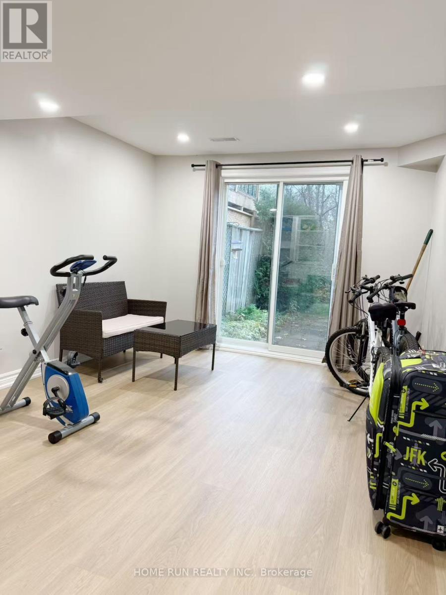 63 Banchory Crescent, Ottawa, Ontario  K2K 2V3 - Photo 15 - X12506262