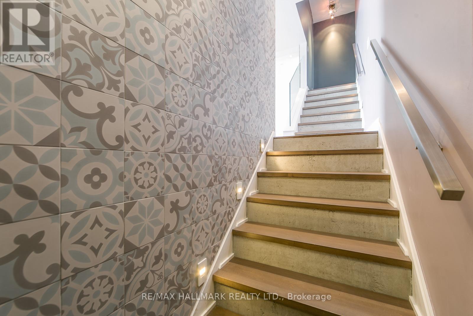 2623 - 33 Harbour Square, Toronto, Ontario M5J 2G2 - Photo 3 - C12506326