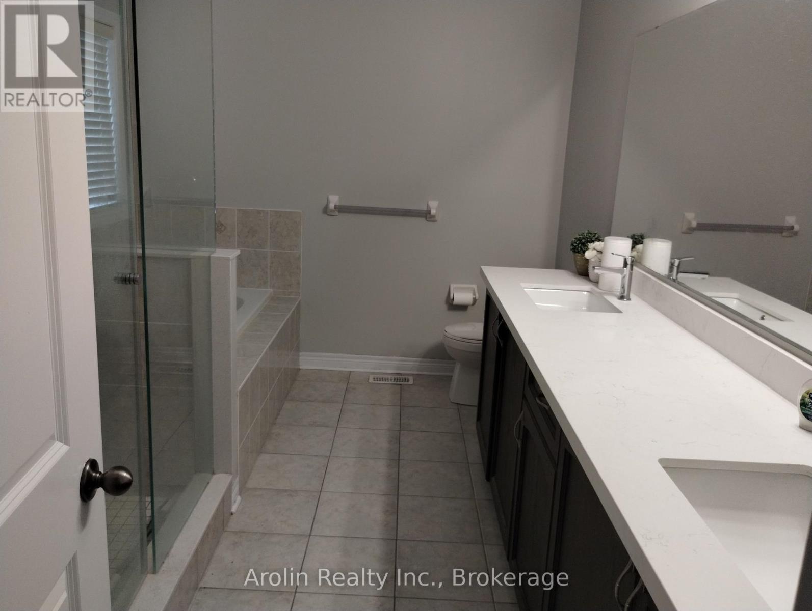 18 Gastonia Road, Brampton, Ontario  L7A 4M8 - Photo 12 - W12506452