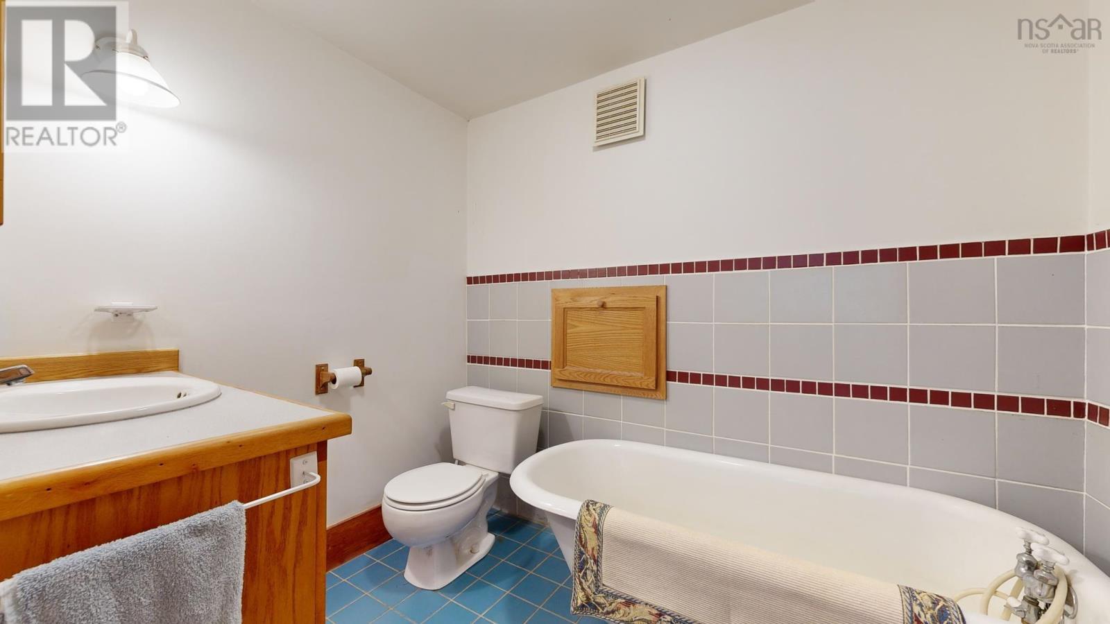 809 Highway 203, Lower Ohio, Nova Scotia  B0T 1W0 - Photo 40 - 202510131