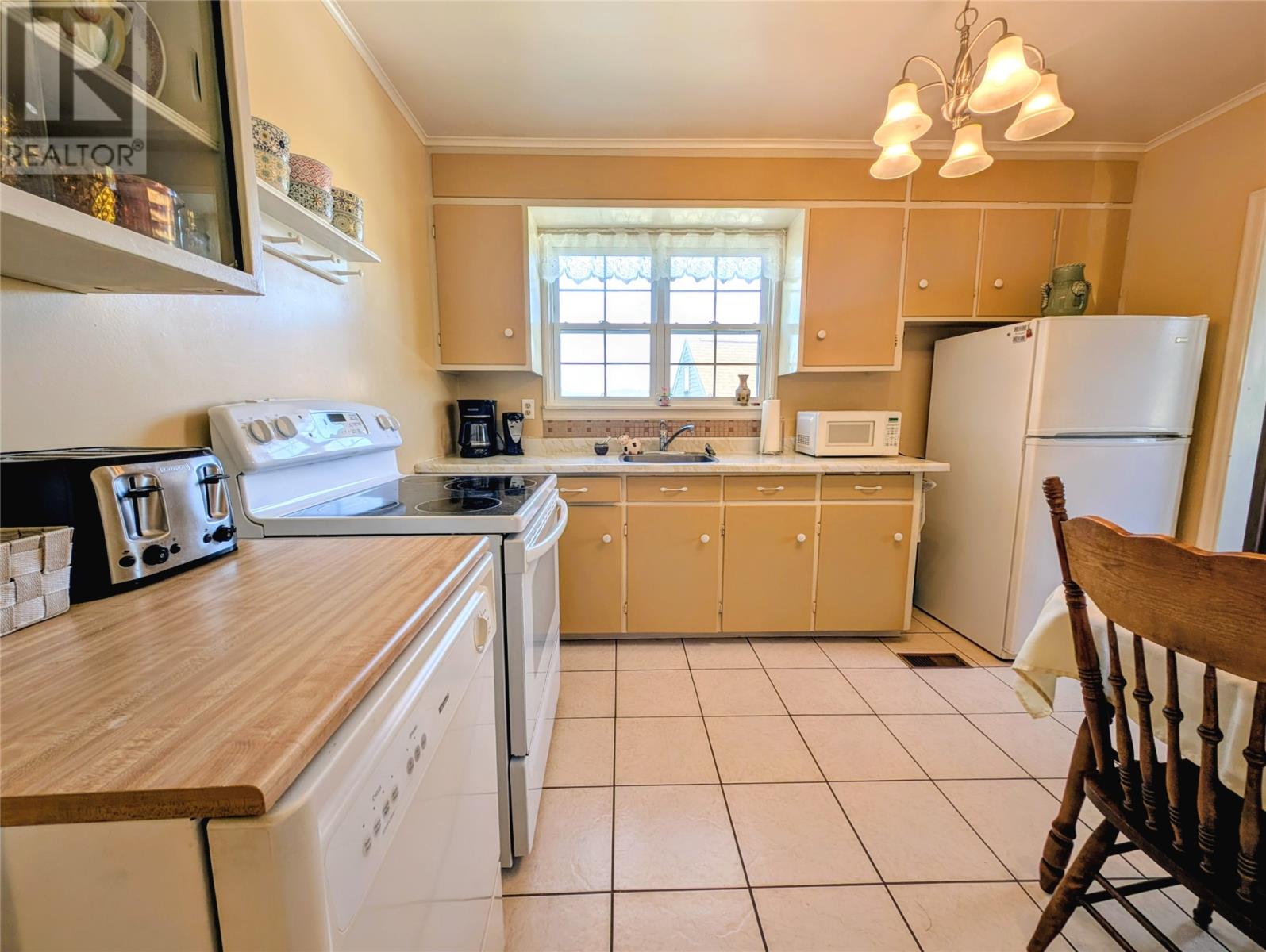 24 Second Avenue, Corner Brook, Newfoundland & Labrador  A2H 2J4 - Photo 8 - 1291956