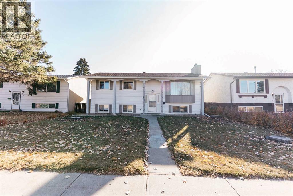 35 Oak Street, Red Deer, Alberta