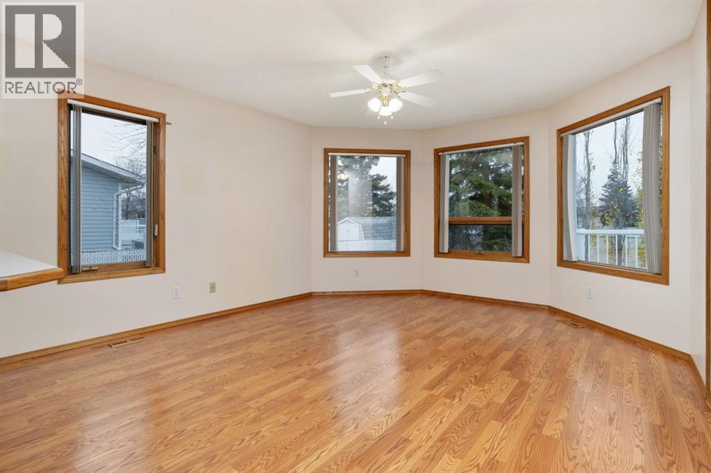 5404 66 Street, Camrose, Alberta  T4V 4L9 - Photo 6 - A2268717