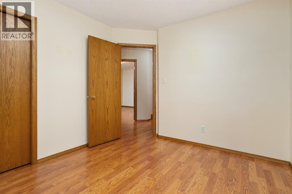 5404 66 Street, Camrose, Alberta  T4V 4L9 - Photo 14 - A2268717