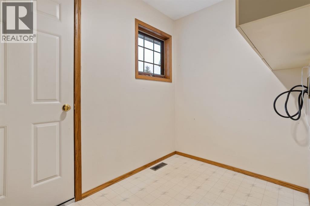 5404 66 Street, Camrose, Alberta  T4V 4L9 - Photo 18 - A2268717